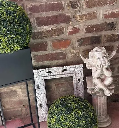 Voyage Colonial Climatise Chic דירה